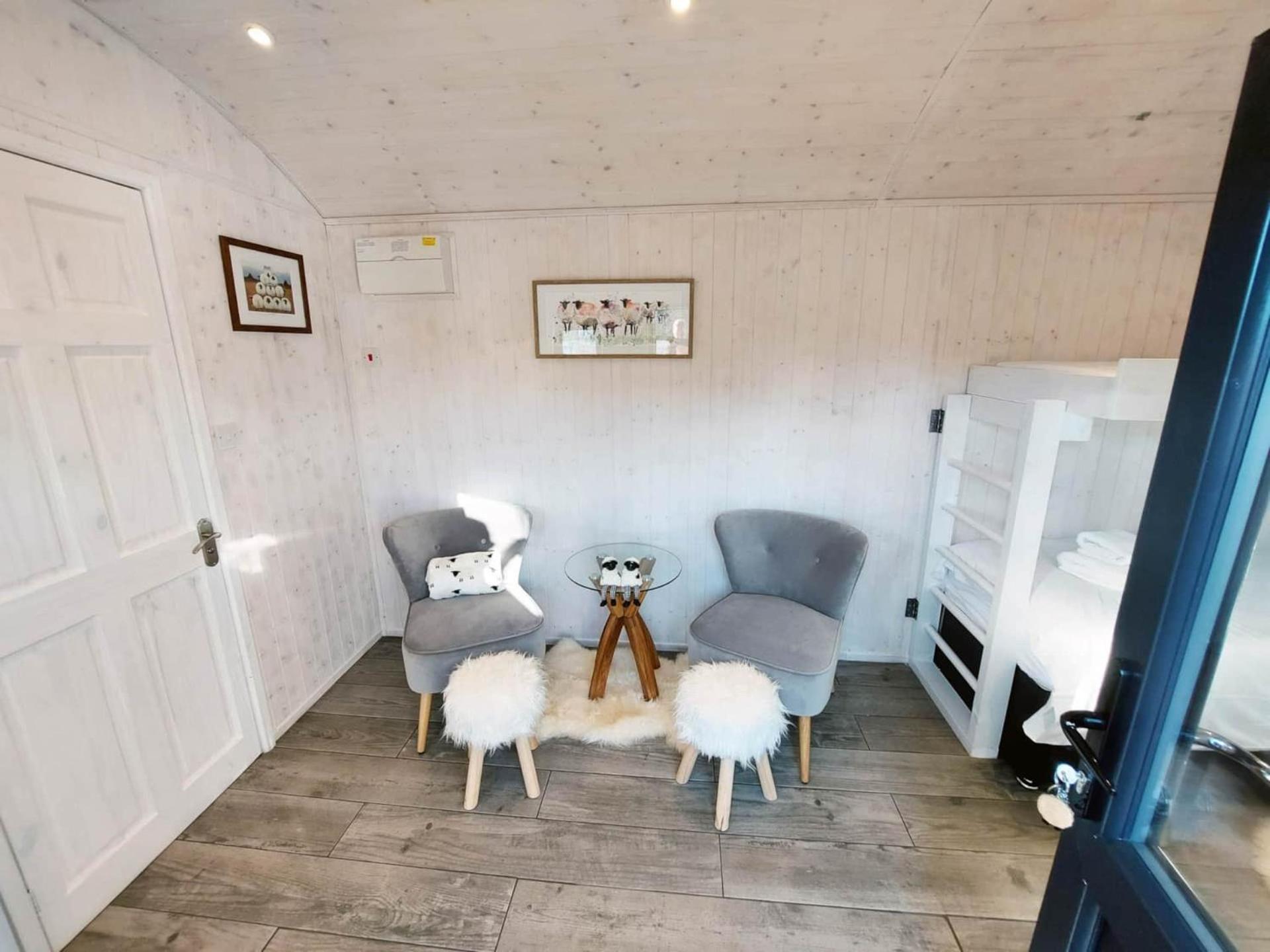 Barnacre Green Cottage - Eco-Friendly Cosy Cottage Moreton  エクステリア 写真