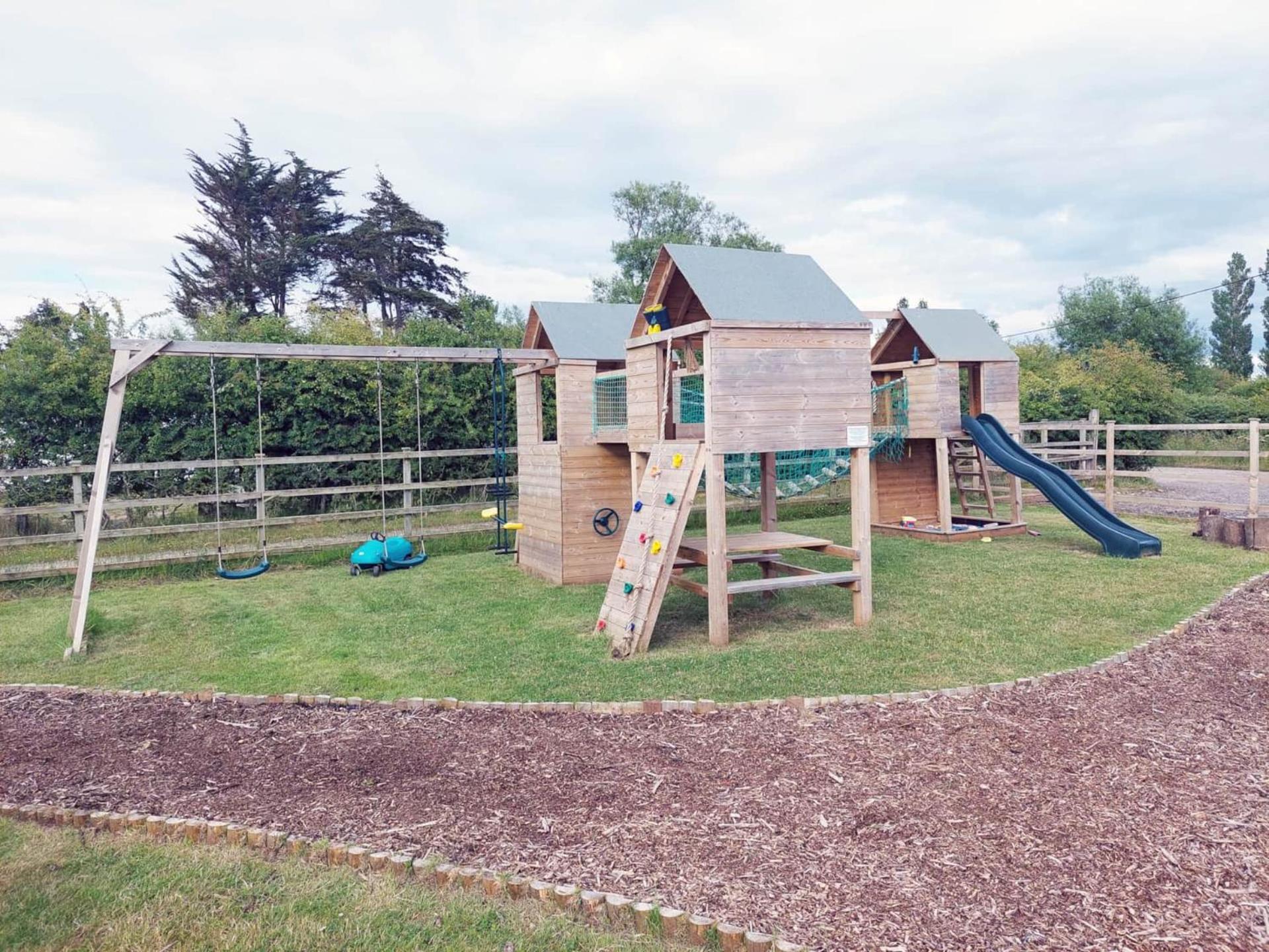 Barnacre Green Cottage - Eco-Friendly Cosy Cottage Moreton  エクステリア 写真