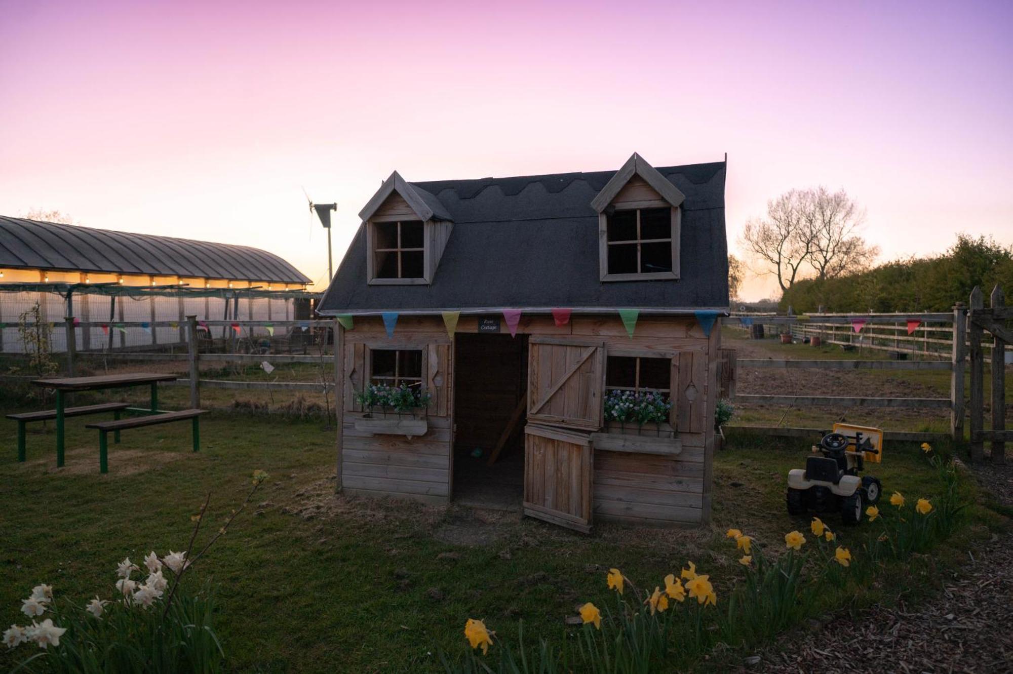 Barnacre Green Cottage - Eco-Friendly Cosy Cottage Moreton  エクステリア 写真
