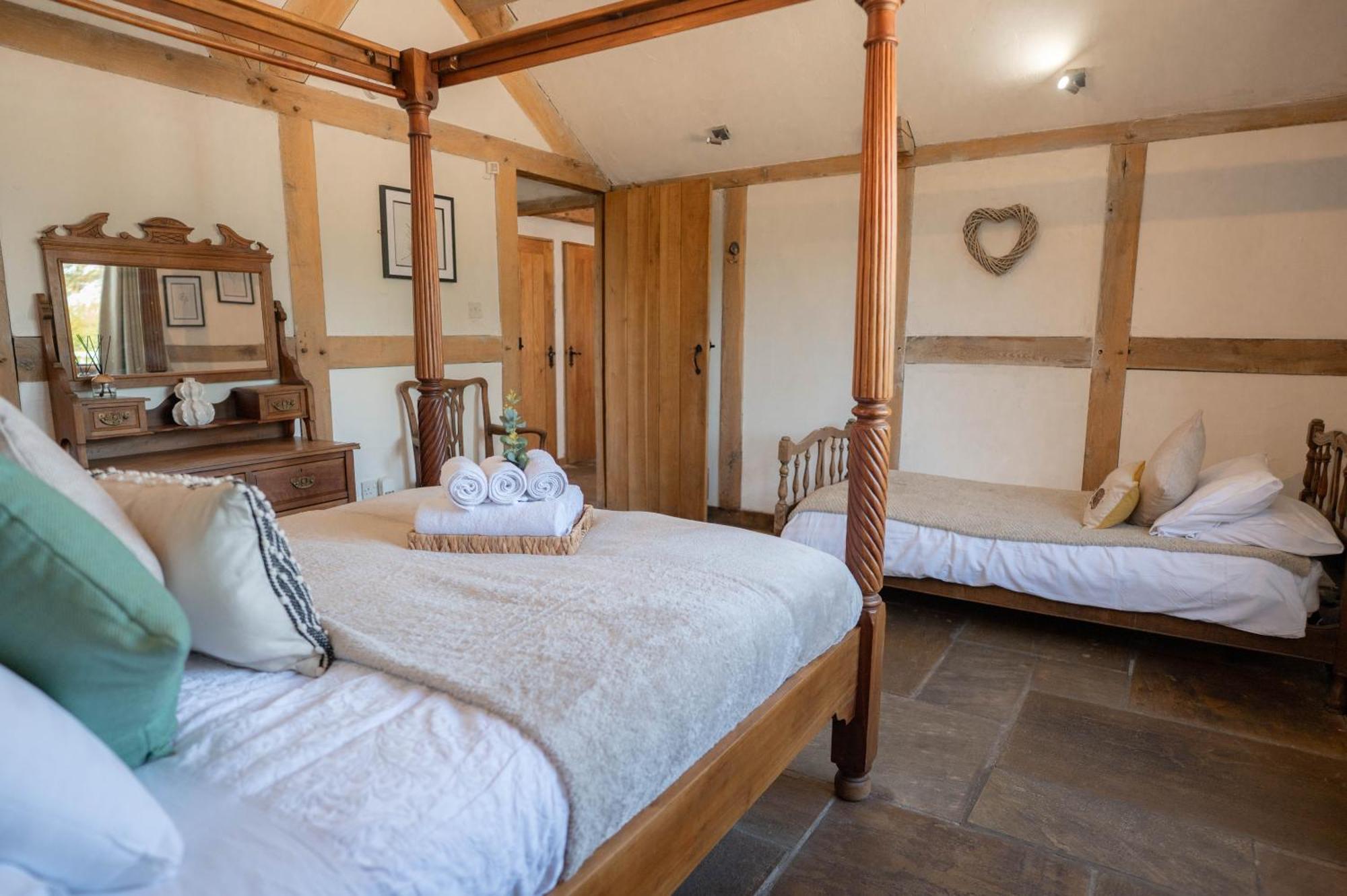 Barnacre Green Cottage - Eco-Friendly Cosy Cottage Moreton  エクステリア 写真