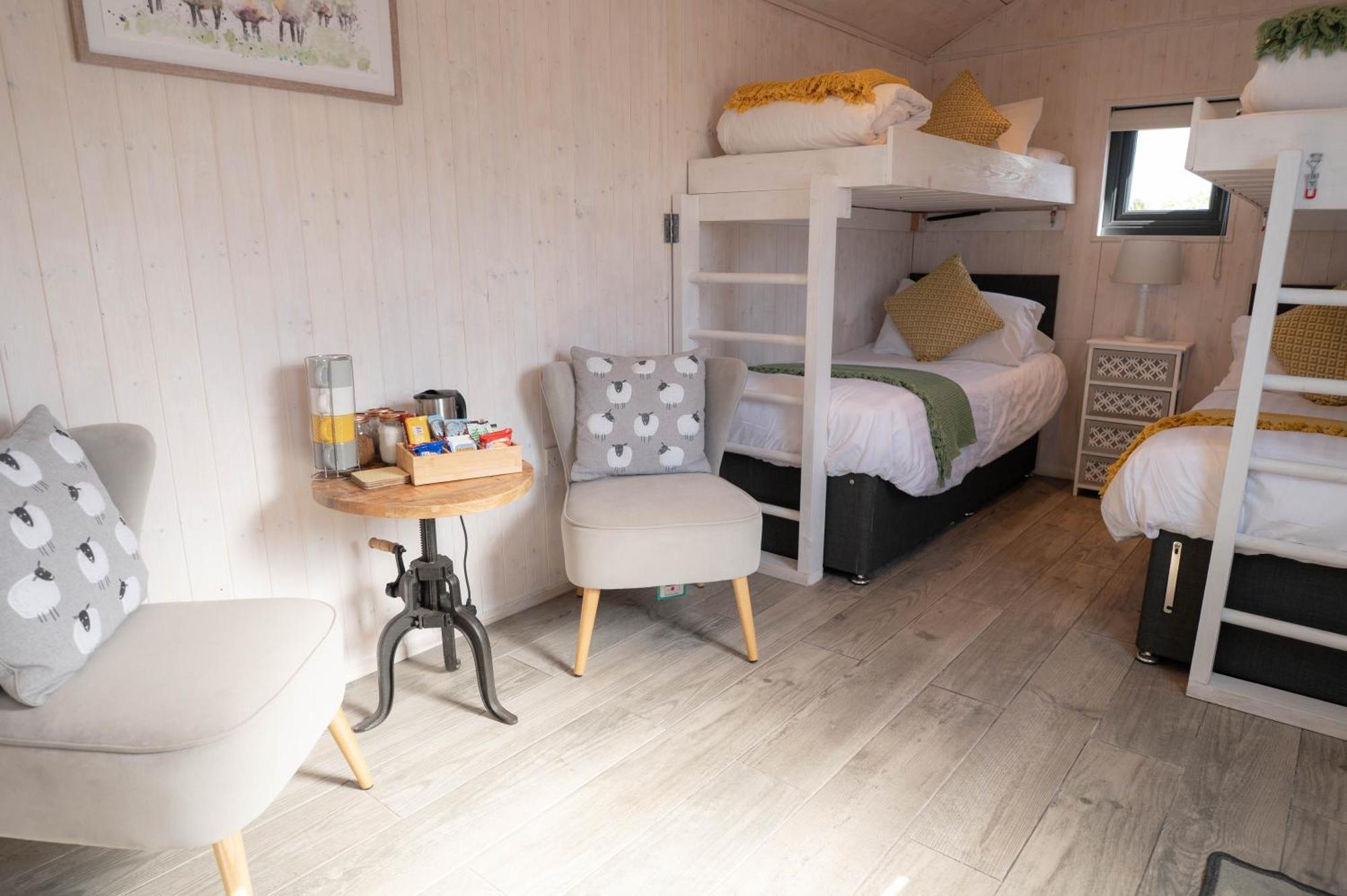 Barnacre Green Cottage - Eco-Friendly Cosy Cottage Moreton  エクステリア 写真