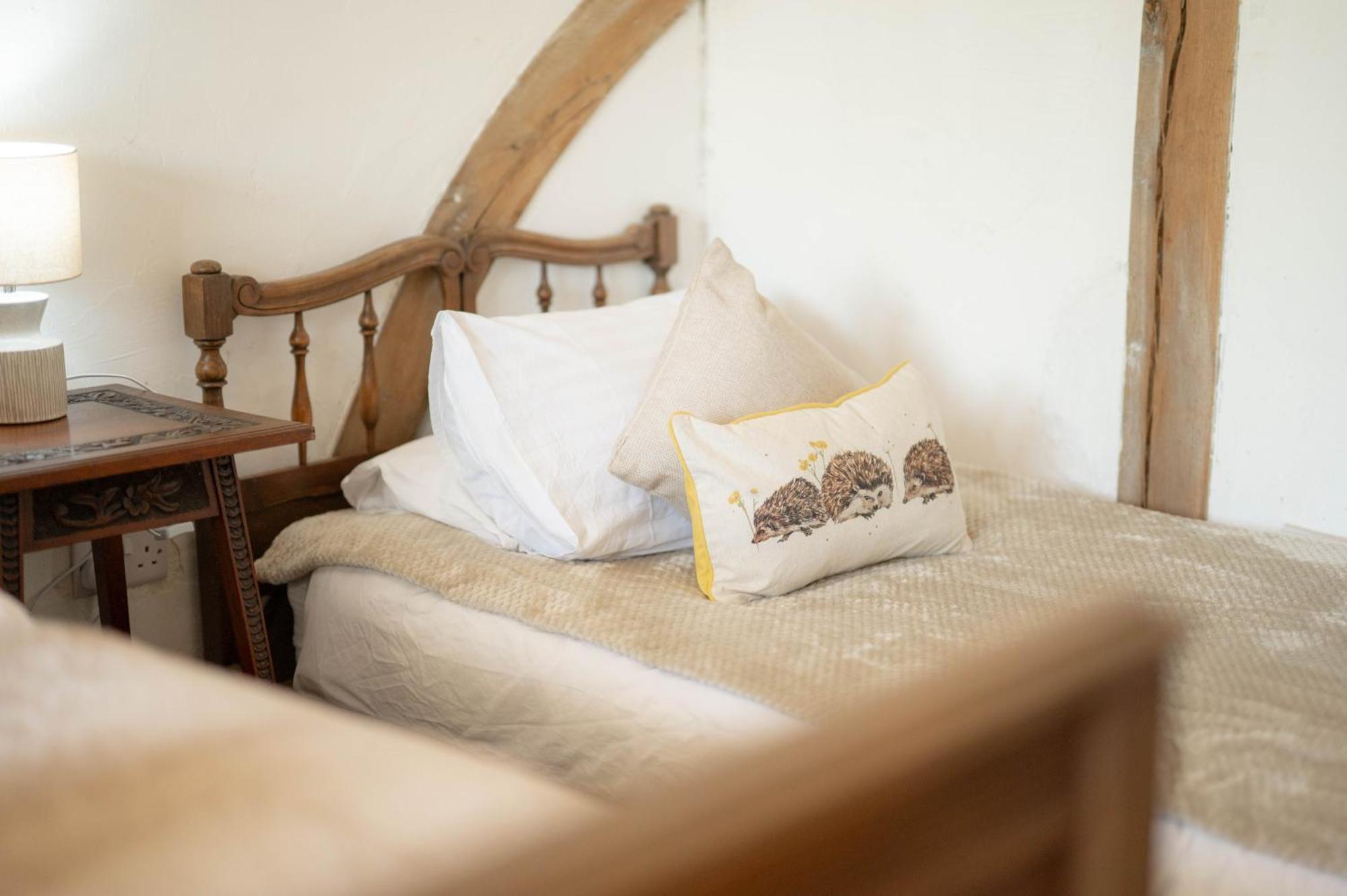 Barnacre Green Cottage - Eco-Friendly Cosy Cottage Moreton  エクステリア 写真