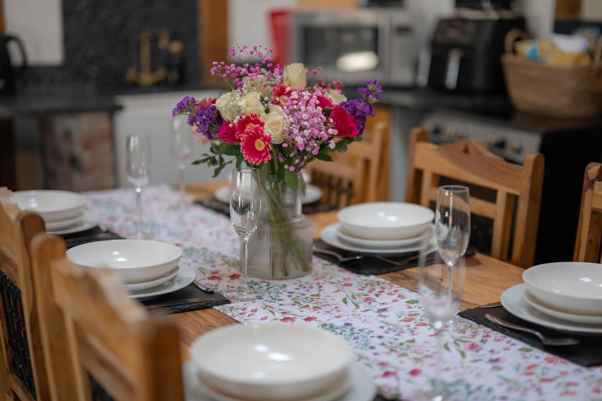 Barnacre Green Cottage - Eco-Friendly Cosy Cottage Moreton  エクステリア 写真