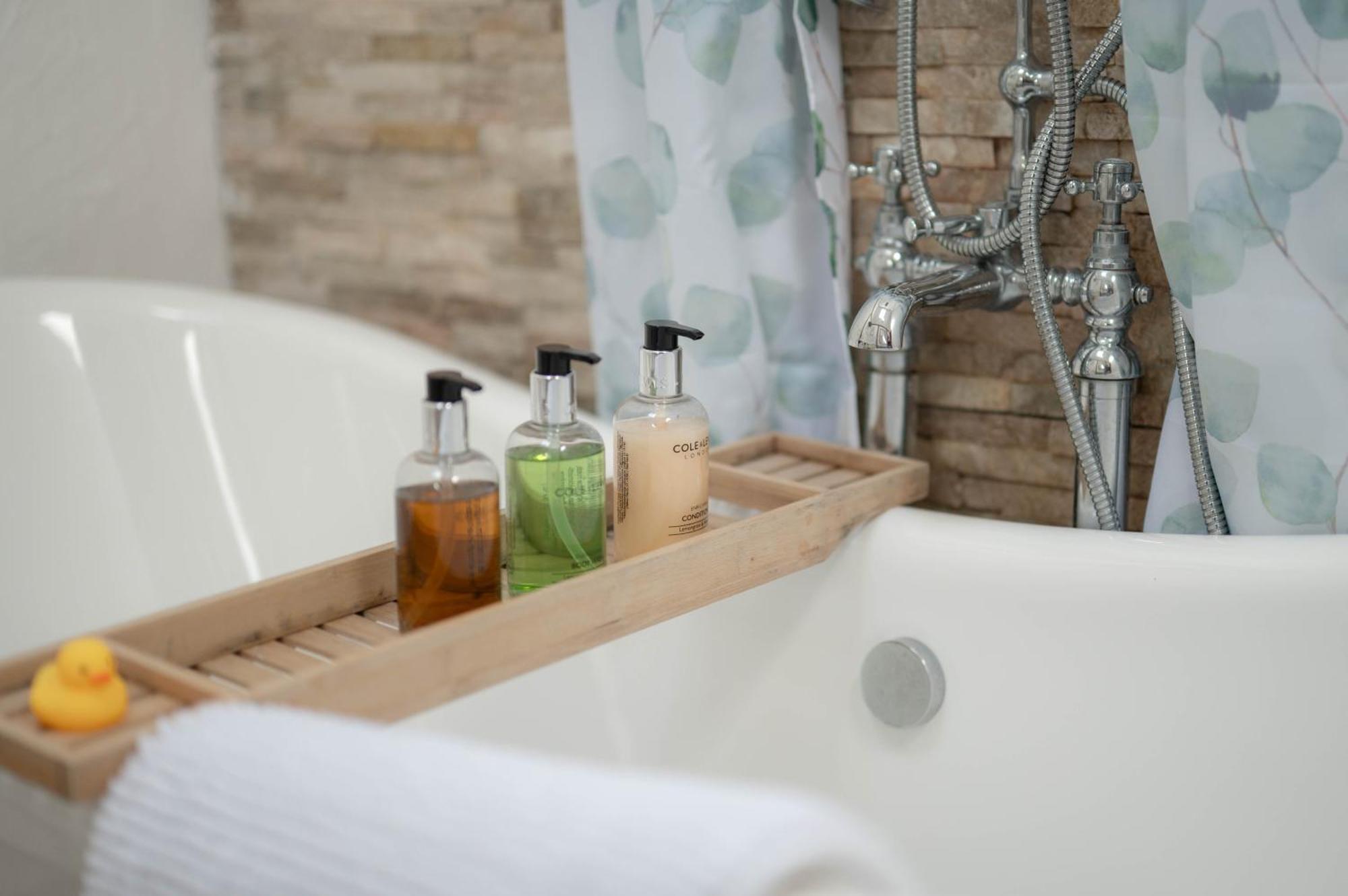 Barnacre Green Cottage - Eco-Friendly Cosy Cottage Moreton  エクステリア 写真
